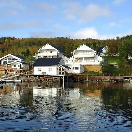 Furoy Hotel Apartments And Boating Sorreisa Bagian luar foto