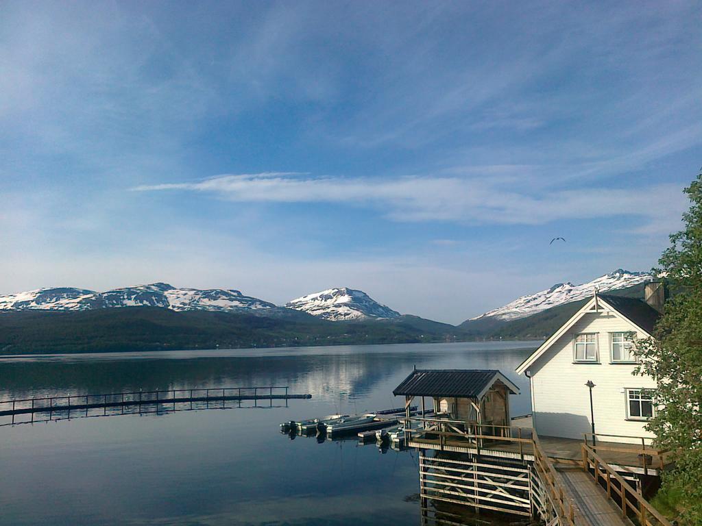 Furoy Hotel Apartments And Boating Sorreisa Bagian luar foto