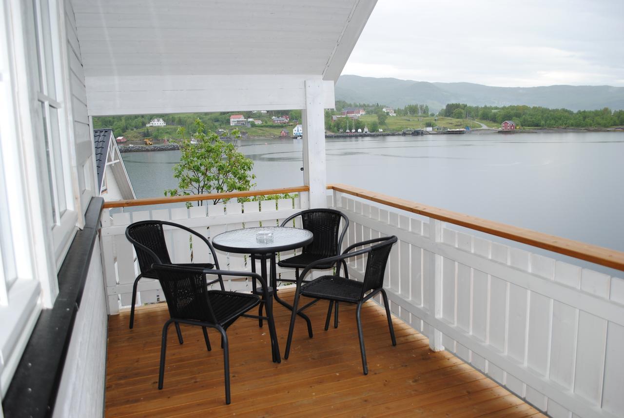 Furoy Hotel Apartments And Boating Sorreisa Bagian luar foto