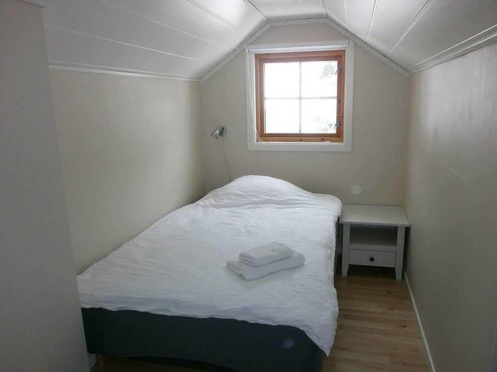 Furoy Hotel Apartments And Boating Sorreisa Bagian luar foto
