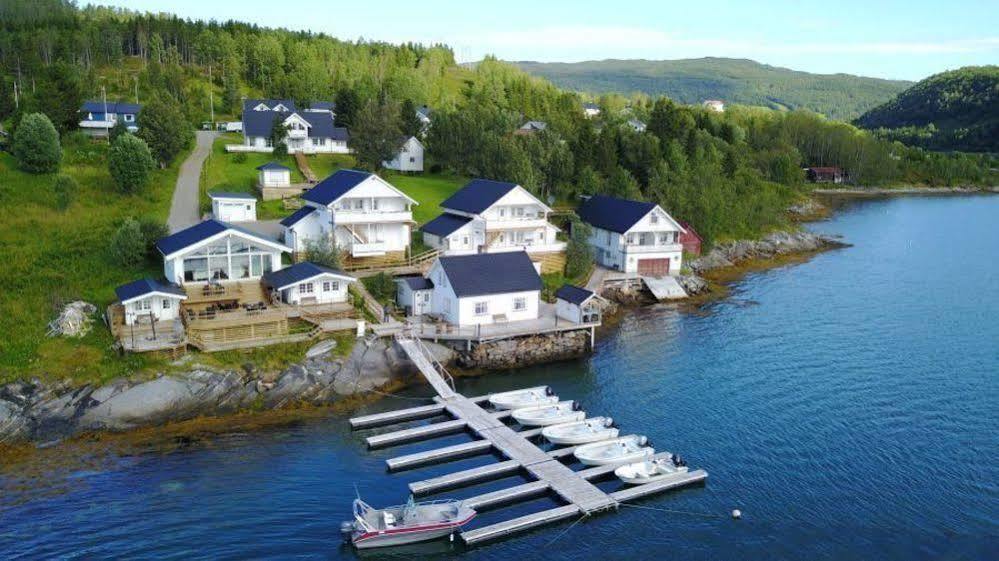 Furoy Hotel Apartments And Boating Sorreisa Bagian luar foto