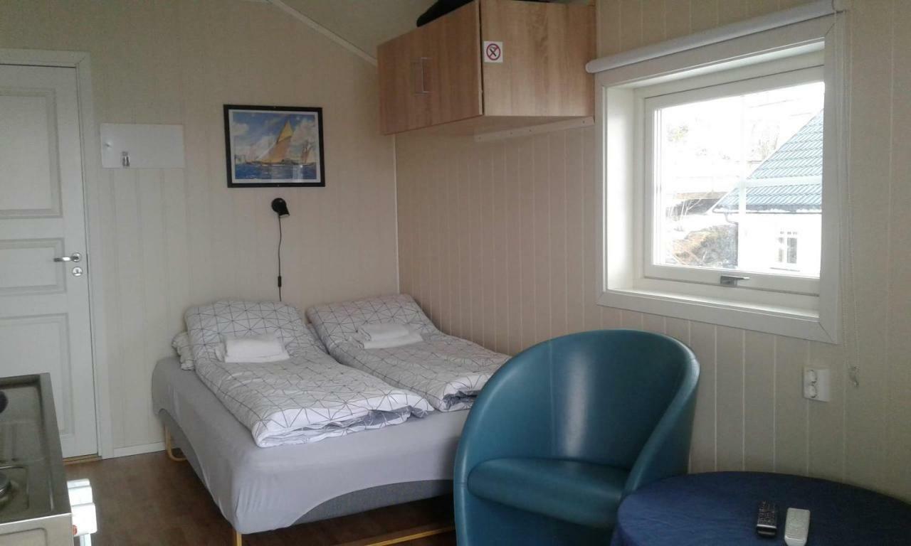 Furoy Hotel Apartments And Boating Sorreisa Bagian luar foto